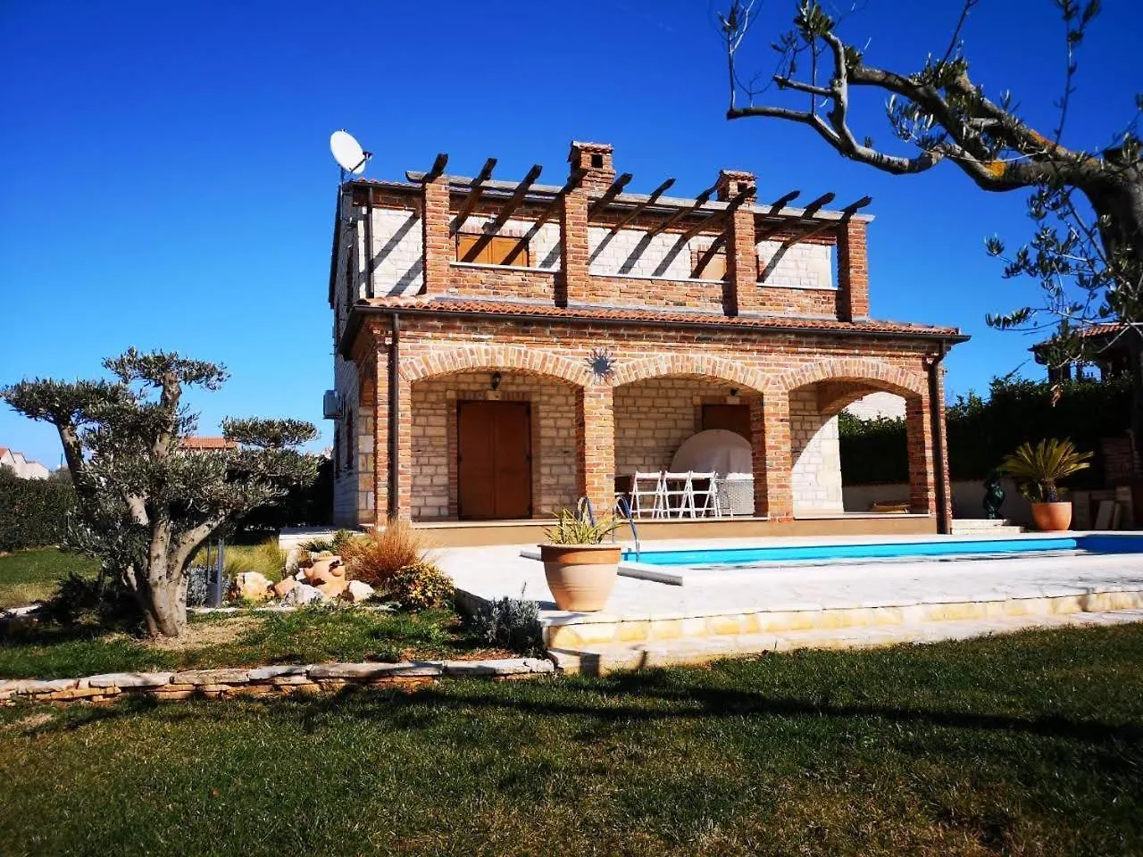 Beautiful Istrian Villa With Private Pool And Private Parking Butkovići