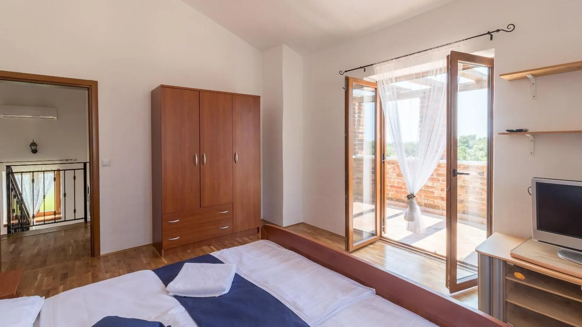 Beautiful Istrian Villa With Private Pool And Private Parking Butkovići